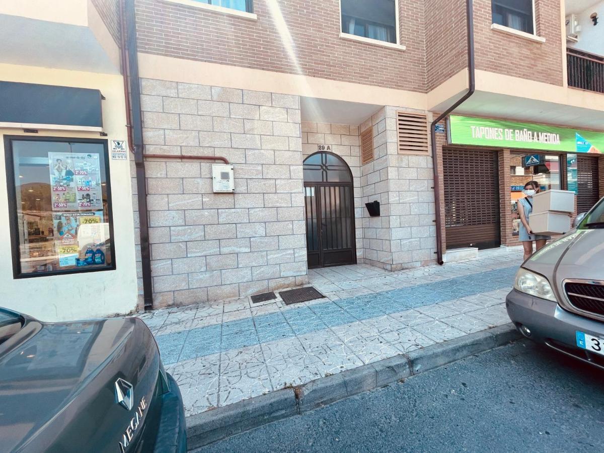 Apartamento Eucalipto Apartment Sotillo de la Adrada Luaran gambar