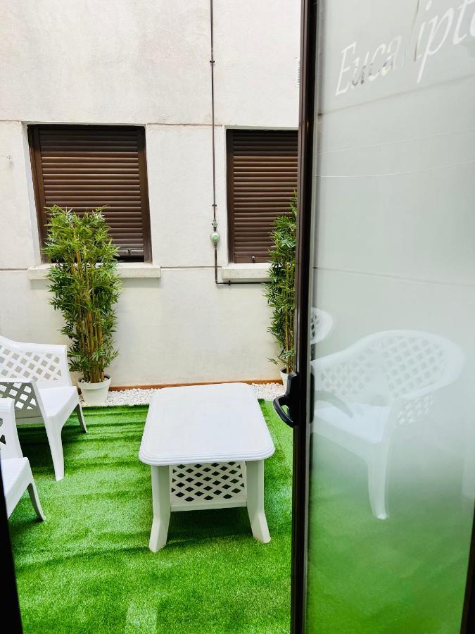 Apartamento Eucalipto Apartment Sotillo de la Adrada Luaran gambar
